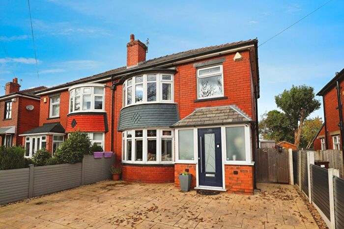 3 Bedroom Semi Detached House For Sale In Turks Road, Radcliffe, Manchester, M26