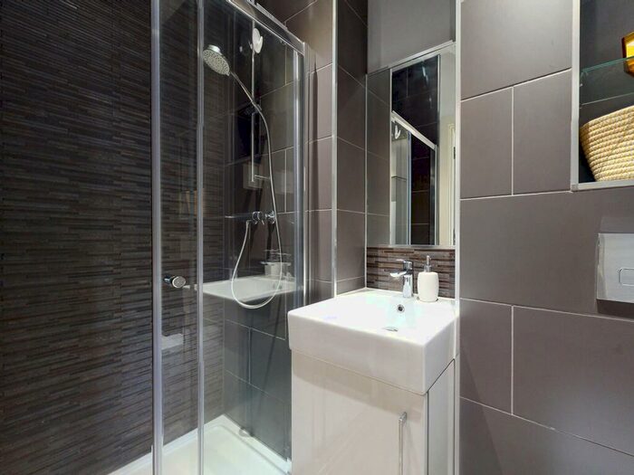 2 Bedroom Apartment To Rent In Apt, Q One Residence #, LS2