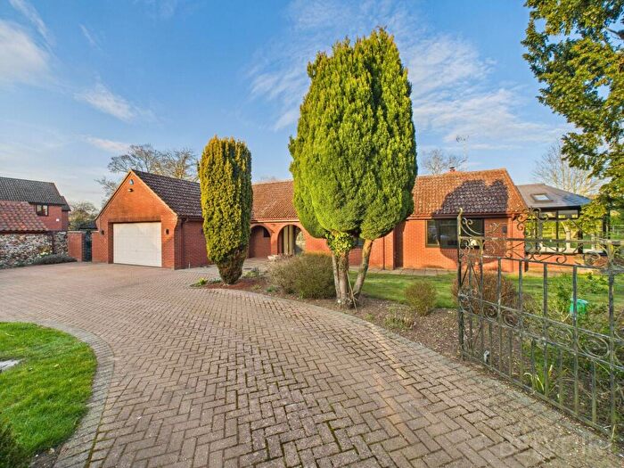 4 Bedroom Bungalow To Rent In Fornham House Close, Fornham St. Martin, Bse, IP31