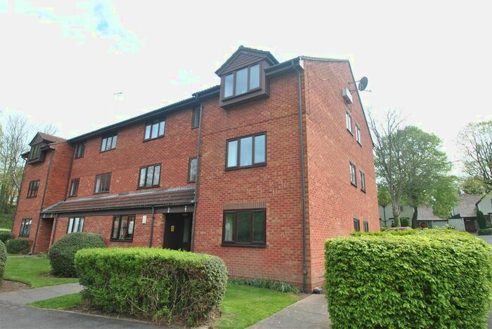 2 Bedroom Flat To Rent In Bloomsbury Grove, Birmingham, B14