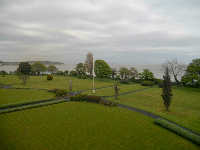 2 Bedroom Flat To Rent In Headlands, Sully, CF64