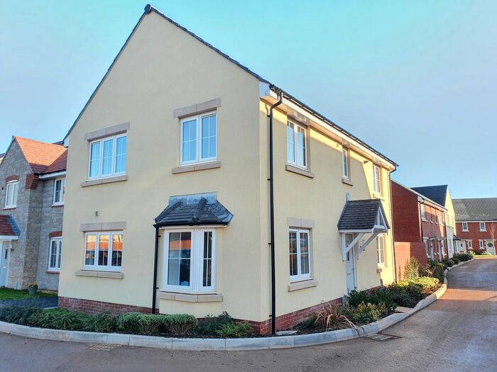 4 Bedroom Detached House To Rent In Muntjac Road, Langford, Bristol BS40