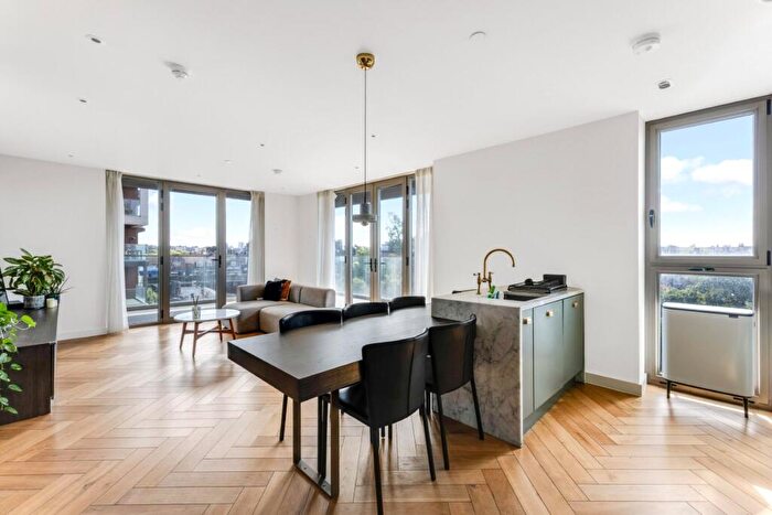 2 Bedroom Apartment For Sale In Heritage Lane, West Hampstead, NW6