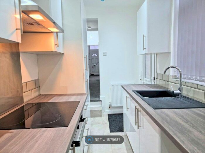 3 Bedroom Terraced House To Rent In Kitchener Road, Selly Park, Birmingham, B29