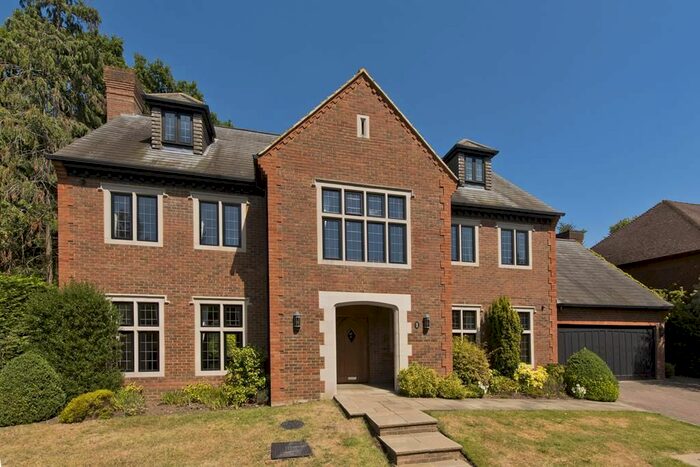 6 Bedroom Detached House To Rent In Heatherbank Close, Cobham, KT11
