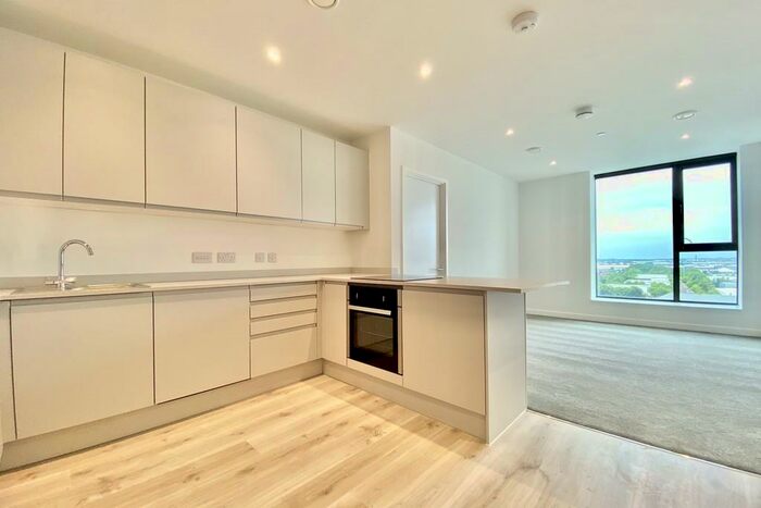 1 Bedroom Apartment To Rent In Number One Old Trafford, M17