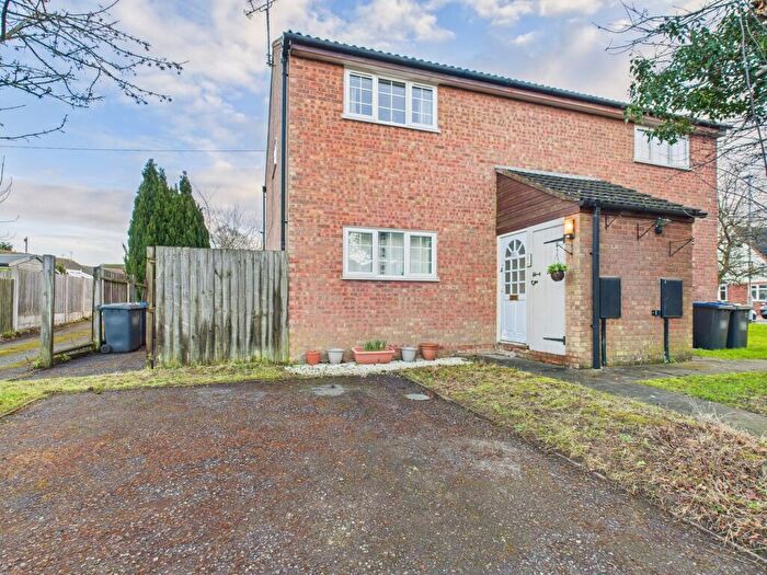 1 Bedroom Maisonette To Rent In Sycamore Close, Burbage, LE10