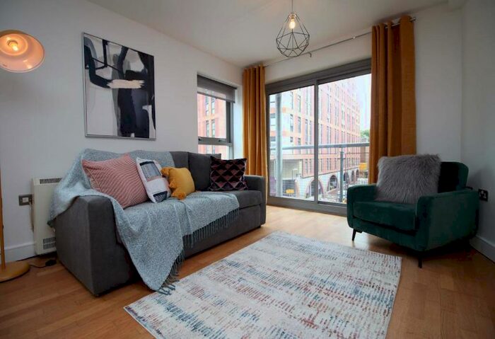 2 Bedroom Serviced Apartments To Rent In Three Queens, Thomas Court, Three Queens Lane, Bristol, Somerset, BS1