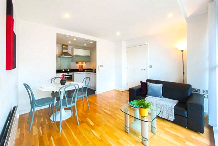 2 Bedroom Apartment To Rent In Hill Quays, Jordan Street, Deansgate, Manchester City Centre, M15