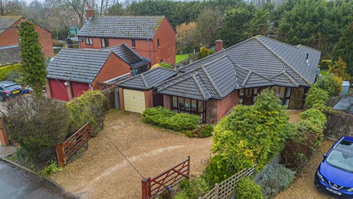 4 Bedroom Detached Bungalow For Sale In Castle Street, Steventon, OX13