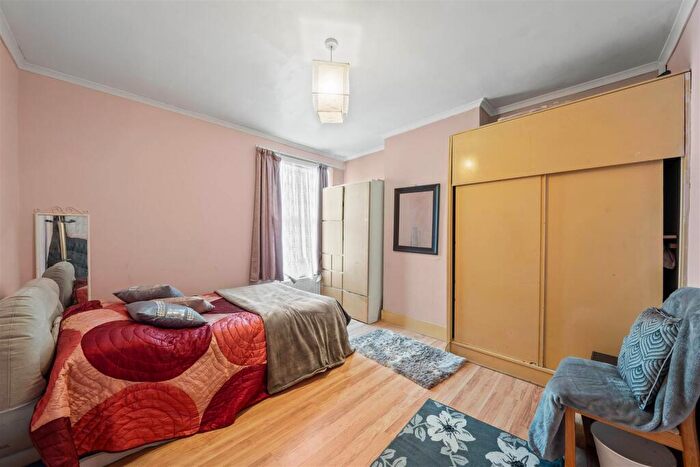 5 Bedroom Terraced House For Sale In Estcourt Road, London, SE25