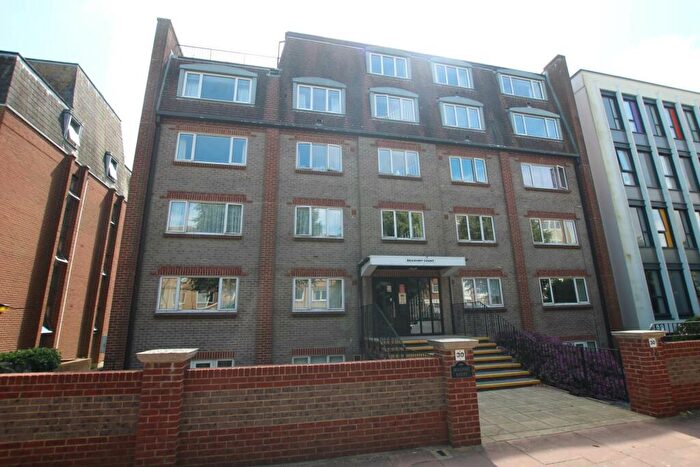 2 Bedroom Flat For Sale In St Leonards Road, Eastbourne, BN21