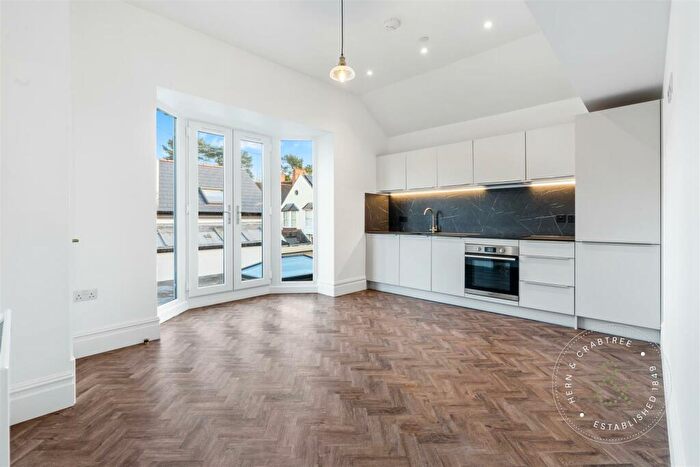 2 Bedroom Apartment For Sale In Cathedral Road, Pontcanna, Cardiff, CF11