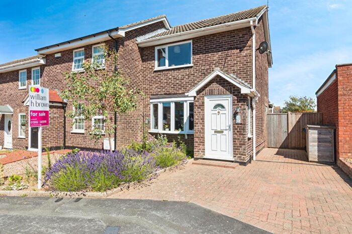 3 Bedroom End Of Terrace House For Sale In Peregrine Way, Kessingland, Lowestoft, NR33