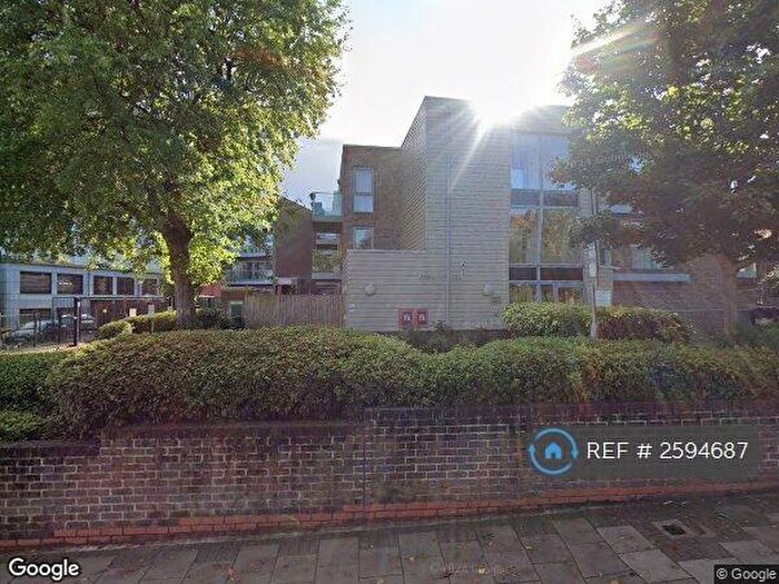 2 Bedroom Flat To Rent In Fuller Court, London, N8