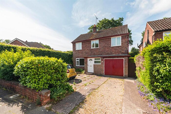 3 Bedroom Detached House For Sale In Valley Lane, Cuddington, CW8