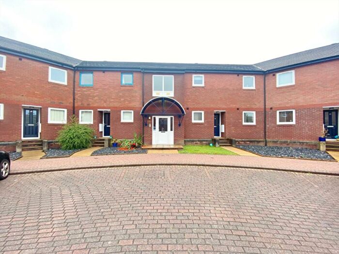 2 Bedroom Flat To Rent In Princes Reach, Ashton-On-Ribble, Preston, PR2