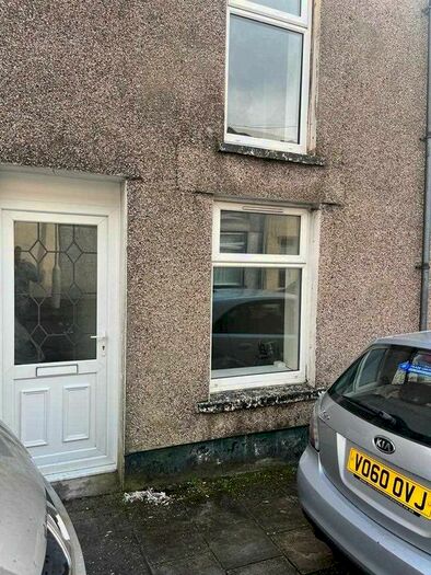 2 Bedroom Terraced House To Rent In George Street, Treherbert, Treorchy, CF42