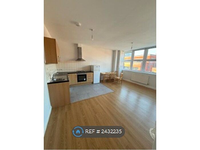 1 Bedroom Flat To Rent In High Street, Slough, SL1