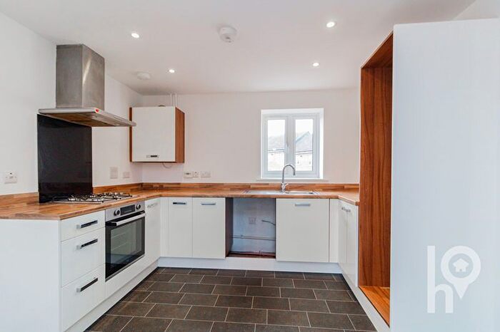 2 Bedroom Flat To Rent In Thistle Hill Way, Minster, ME12