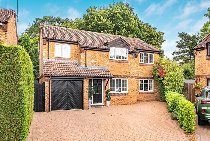 5 Bedroom Detached House For Sale In Bridle Way, Great Amwell, SG12