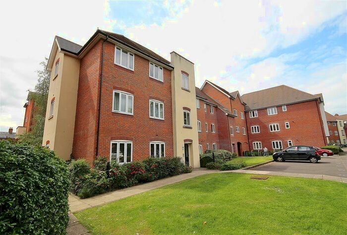 2 Bedroom Apartment To Rent In Penlon Place, Abingdon-on-Thames, Oxfordshire, OX14