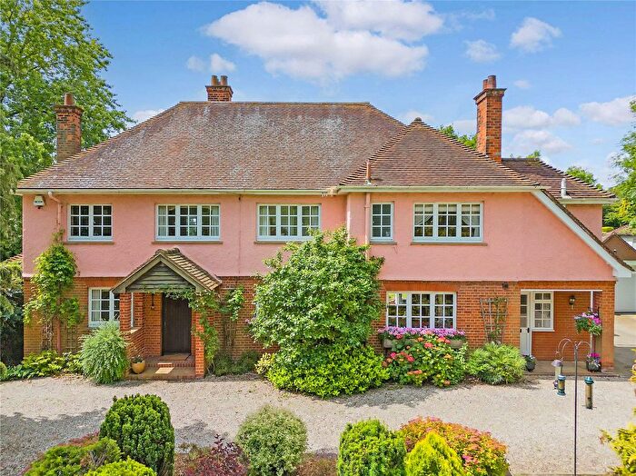 5 Bedroom Detached House For Sale In Hall Lane, Ingatestone, CM4