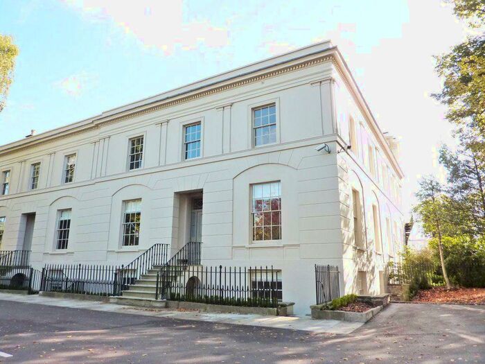 2 Bedroom Flat To Rent In Central Cheltenham, GL50