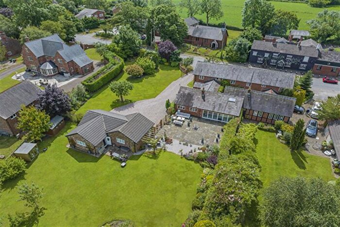 4 Bedroom Semi-Detached House For Sale In Holmes Chapel Road, Lach Dennis, CW9