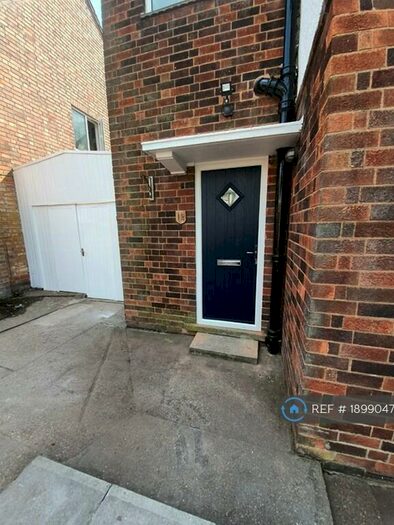 3 Bedroom Semi-Detached House To Rent In George Street, Arnold, Nottingham, NG5