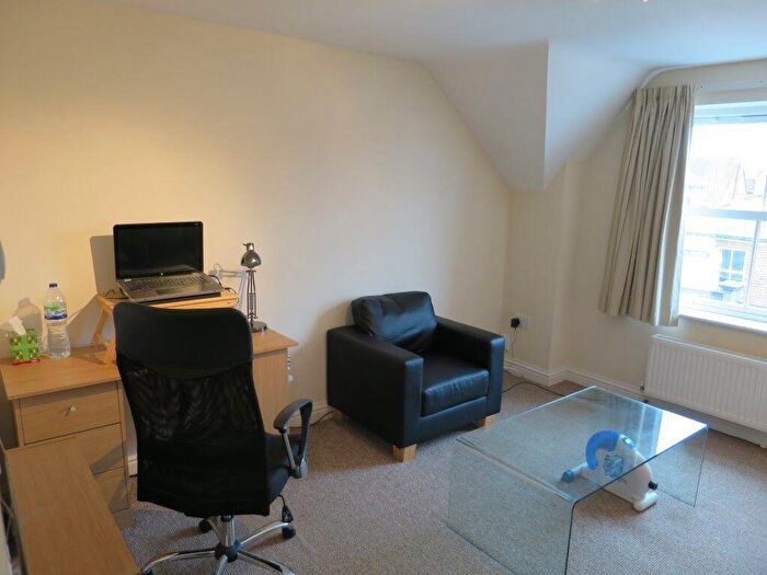 1 Bedroom Flat To Rent In Marston Street, OX4