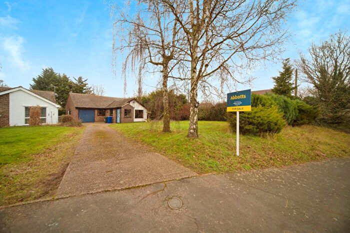 3 Bedroom Bungalow For Sale In Fordhams Close, Stanton, Bury St. Edmunds, Suffolk, IP31