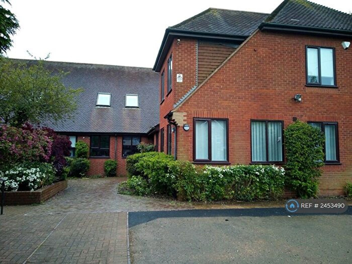 1 Bedroom Flat To Rent In South View Avenue, Caversham, Reading, RG4