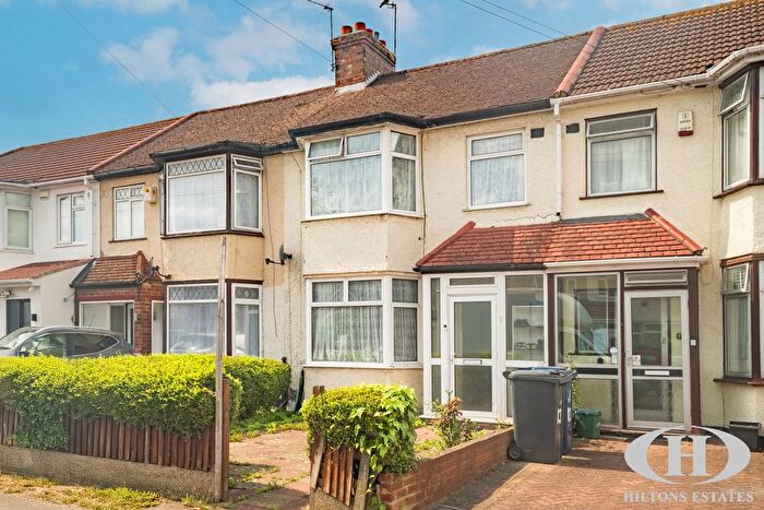 3 Bedroom Terraced House For Sale In Evelyn Grove, Southall, UB1