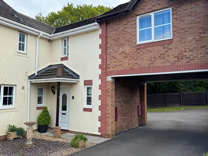2 Bedroom Terraced House For Sale In Cae Collen, Blackwood, NP12