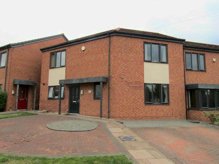 3 Bedroom Semi-Detached House To Rent In Pype Hayes Road, Erdington, Birmingham, B24