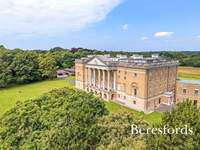 3 Bedroom Apartment For Sale In Thorndon Park, Ingrave, CM13