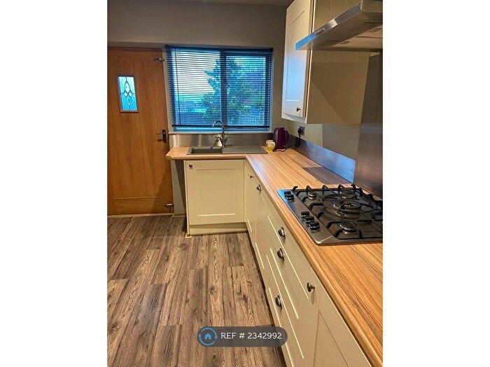 3 Bedroom Terraced House To Rent In Leighton Road, Sheffield, S14