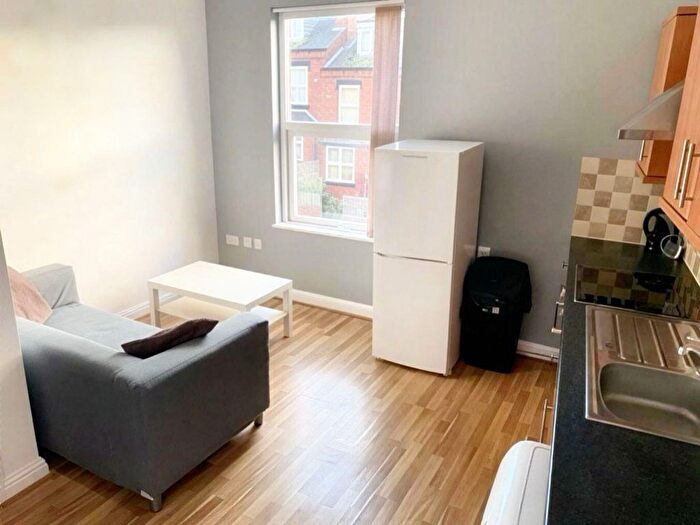 1 Bedroom Terraced House To Rent In Bexley Avenue, LS8