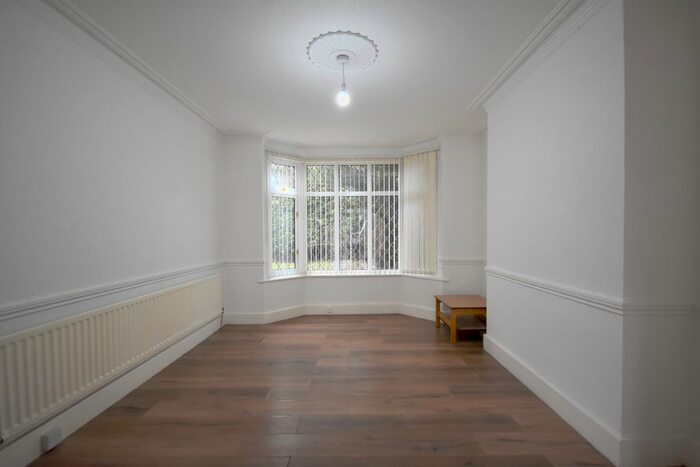 3 Bedroom Semi-Detached House To Rent In Green Lane, Coventry, CV3