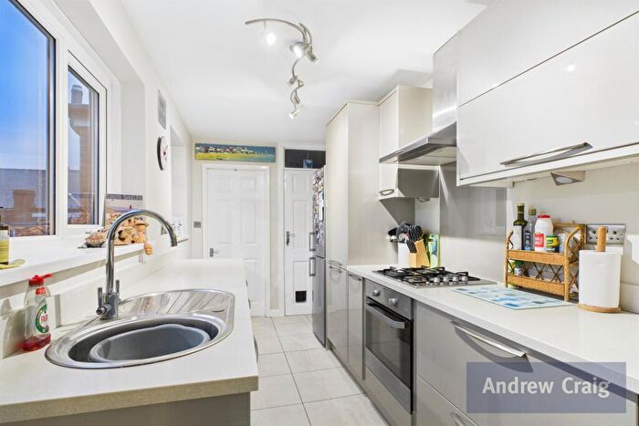 2 Bedroom Flat For Sale In Coleridge Avenue, South Shields, NE33