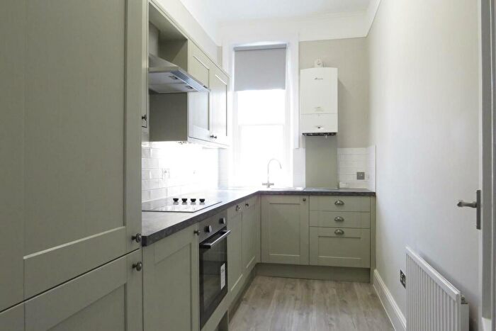 1 Bedroom Apartment To Rent In Woodland Road, Upper Norwood, London, SE19