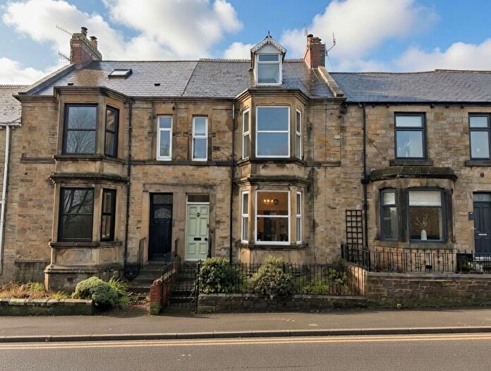4 Bedroom Terraced House For Sale In Dene View, Burnopfield, Newcastle Upon Tyne, NE16