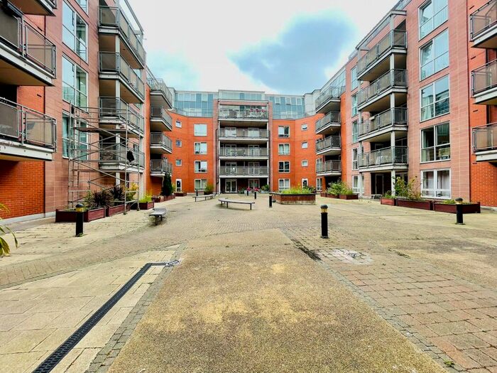 2 Bedroom Flat To Rent In Heritage Court, Warstone Lane, Birmingham, B18