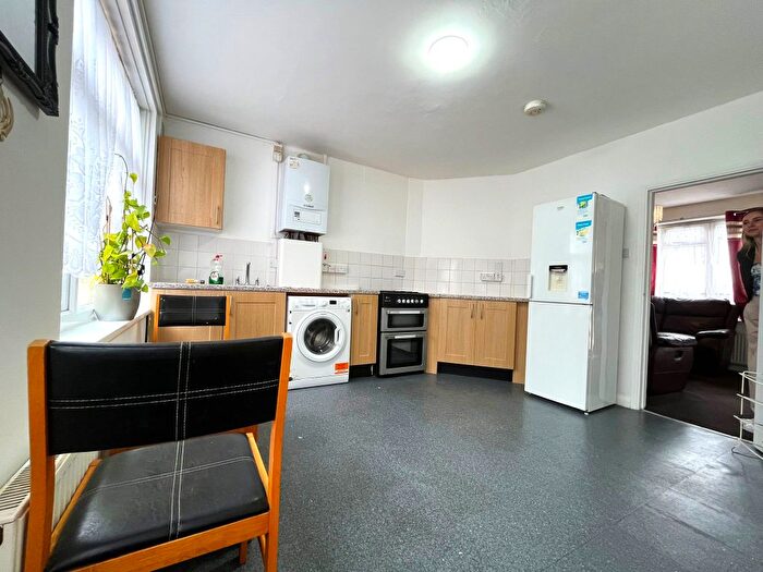 2 Bedroom Terraced House To Rent In Holborn Road, London, E13