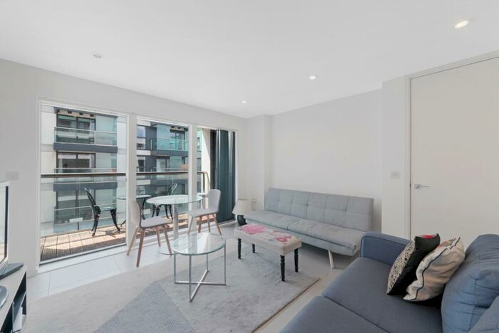 1 Bedroom Apartment To Rent In Dance Square, London, EC1V