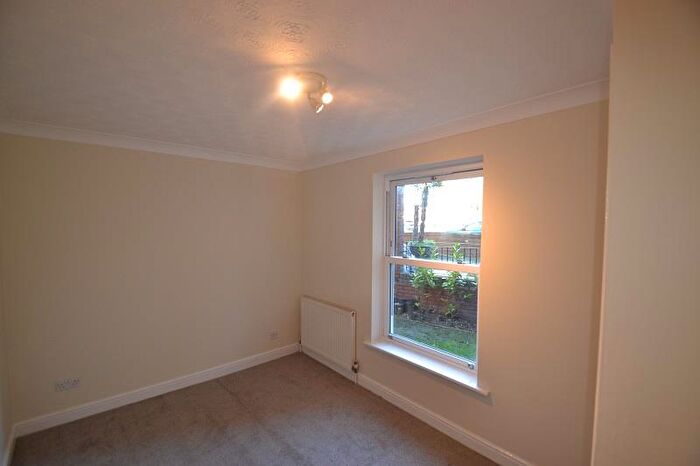 3 Bedroom Flat To Rent In Millacres | Station Road, Ware, SG12