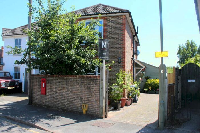 2 Bedroom Semi-Detached House To Rent In Fern Road, Farncombe, GU7