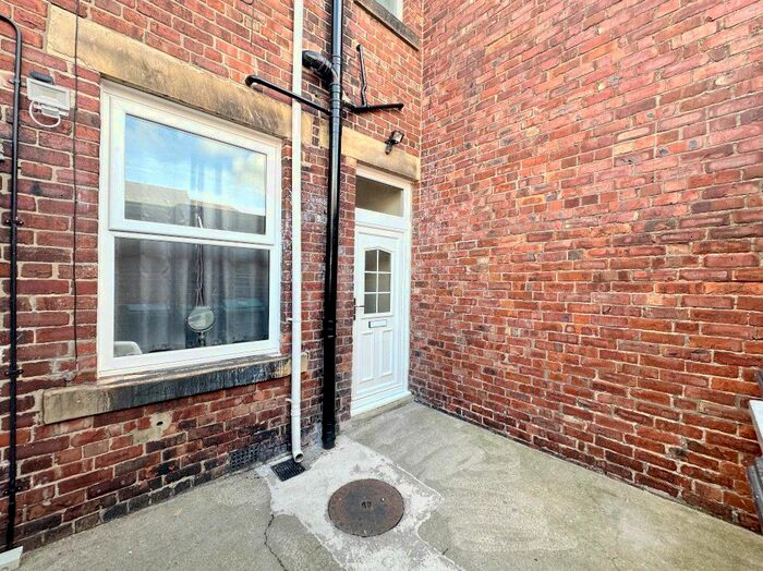 1 Bedroom Flat To Rent In Park Road, South Moor, Stanley, DH9