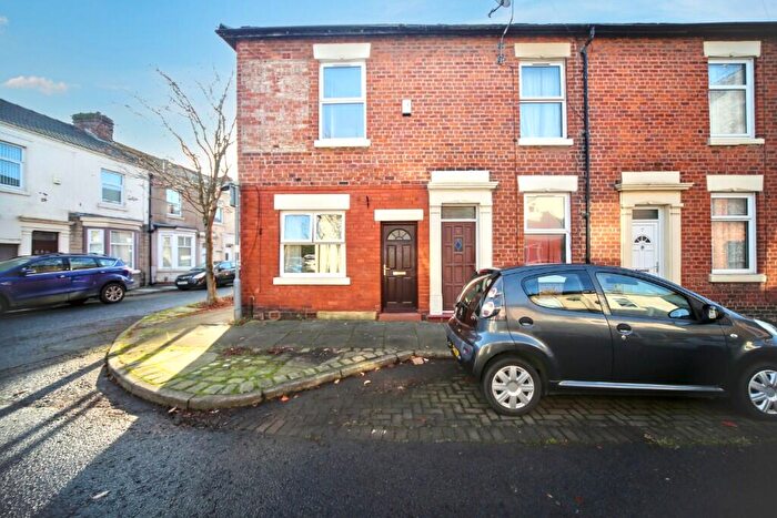 2 Bedroom End Of Terrace House For Sale In Derwentwater Place, Preston, Lancashire, PR1